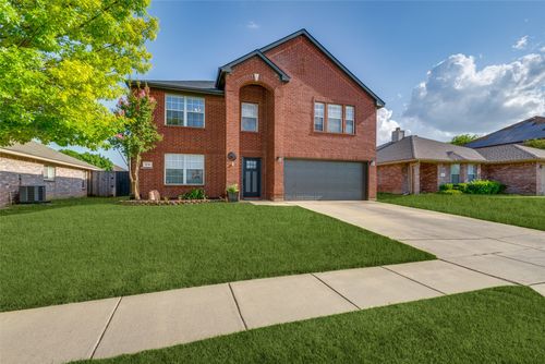 316 Oxford Dr, Roanoke, TX, 76262-5065 | Card Image
