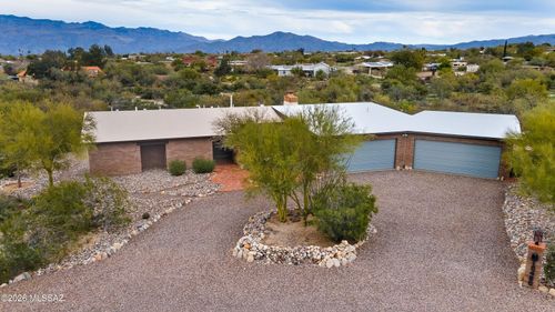 10460 E Vía Del Mar, Tucson, AZ, 85748 | Card Image