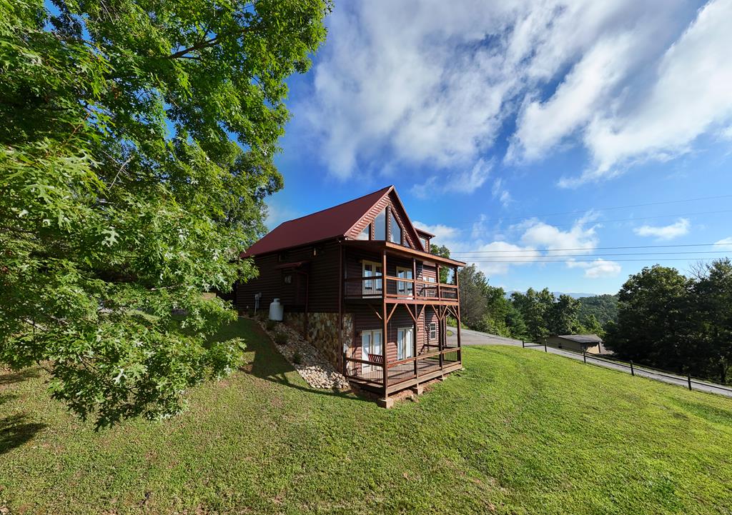 Birchwood Cir, Murphy, NC 28906