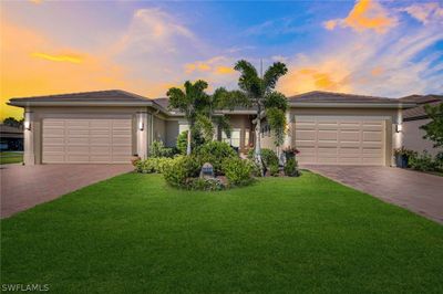 16456 Orinda Way, Home with 2 bedrooms, 2 bathrooms and null parking in Bonita Springs FL | Image 2