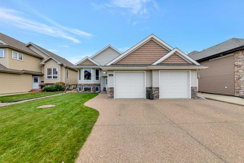 1607 54 Avenue Close, Lloydminster, AB, T9V2J9 | Card Image