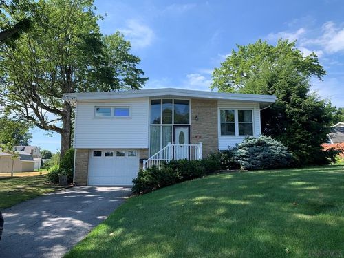210 Metzler St, Johnstown, PA, 15904-3435 | Card Image