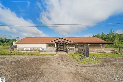 650 S State St, Stanton, MI, 48888-9278 | Card Image