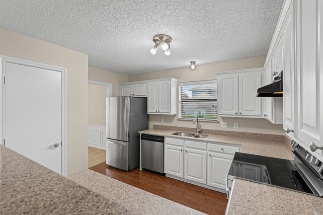 1404 Ranchview Ct, House other with 3 bedrooms, 3 bathrooms and null parking in Carrollton TX | Image 15