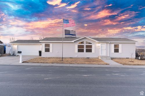 376 W 2000 S, Vernal, UT, 84078 | Card Image