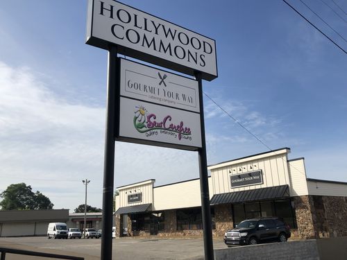 2078 Hollywood Dr, Jackson, TN, 38305-4380 | Card Image