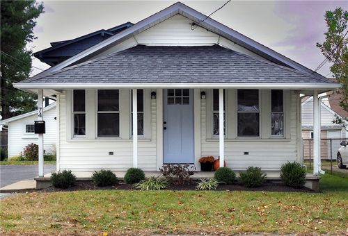 74 Blanding Ave, Barrington, RI, 02806-1358 | Card Image