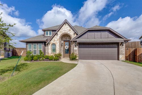 127 Woodlands Way, Balch Springs, TX, 75181-4101 | Card Image