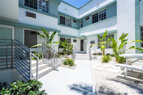 9-2418 Flamingo Dr, Miami Beach, FL, 33140 | Card Image