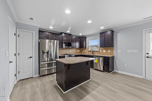 2616 Fortrose Ln, Fuquay-Varina, NC, 27526-3516 | Card Image