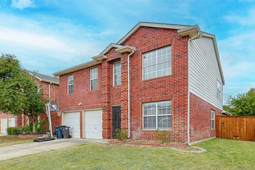 9053 Blue Ridge Trl, Fort Worth, TX, 76118-7335 | Card Image