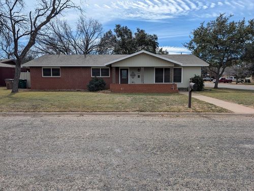 2813 W Avenue N, San Angelo, TX, 76904-3707 | Card Image