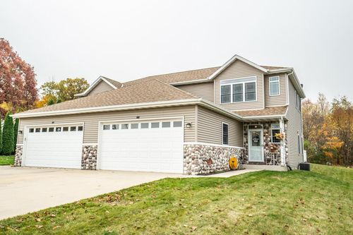 231 Nordic Lane, Slinger, WI, 53086 | Card Image