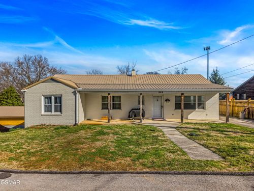 533 Centerview St, Newport, TN, 37821-3409 | Card Image