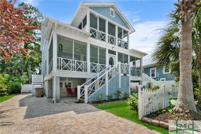 1314 2nd Avenue, Home with 5 bedrooms, 3 bathrooms and null parking in Tybee Island GA | Image 2