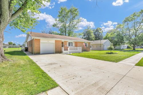 360 W Second South St, Chebanse, IL, 60922-2002 | Card Image