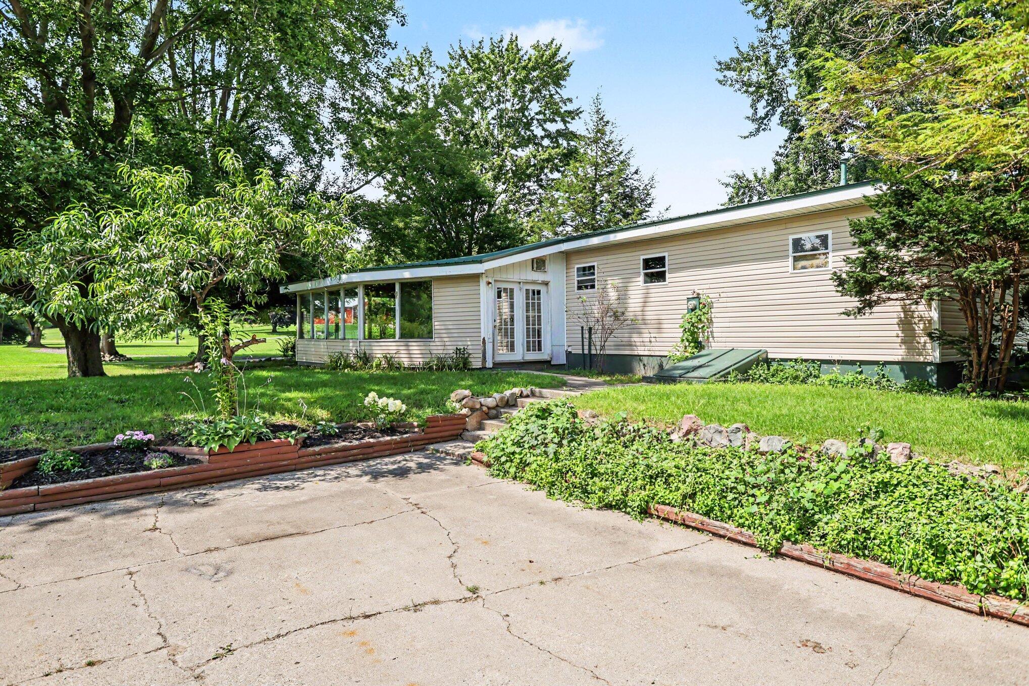 Residential in Bronson 3