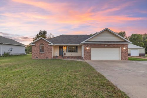 1405 Hagny St, Lamar, MO, 64759-2243 | Card Image