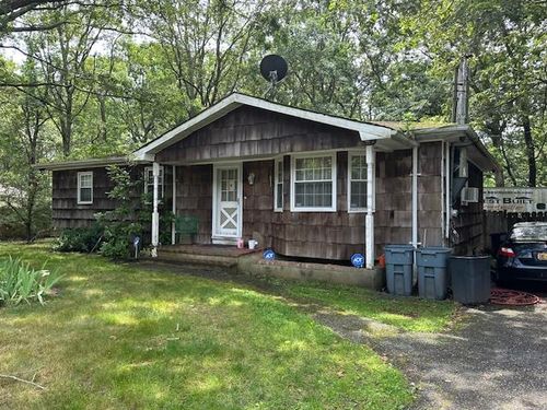 358 S Service Rd, Brookhaven, NY, 11719-9530 | Card Image