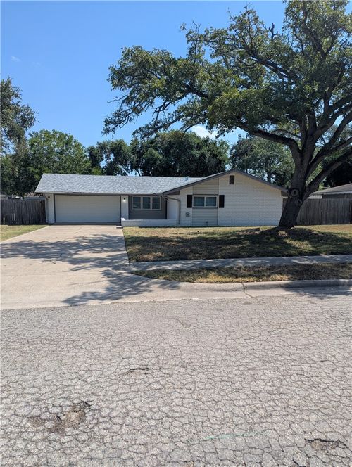 11018 Timbergrove Ln, Corpus Christi, TX, 78410-2518 | Card Image