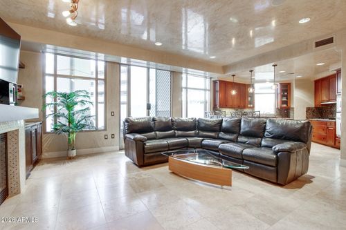 106-2211 E Camelback Rd, Phoenix, AZ, 85016-9033 | Card Image