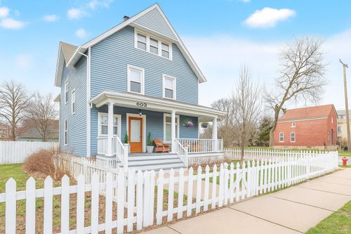 603 Douglas Ave, Elgin, IL, 60120-3633 | Card Image