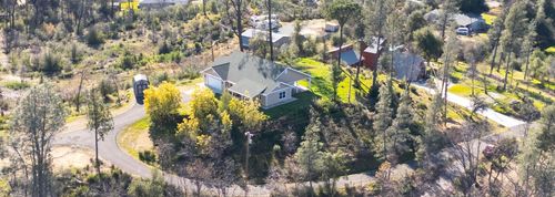 15433 Cross Creek Dr, Shasta, CA, 96087-8008 | Card Image