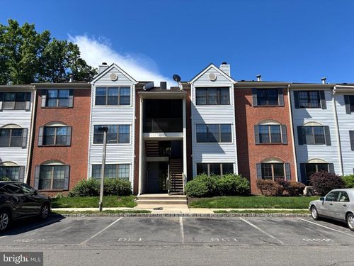 27 Joyner Ct, LAWRENCEVILLE, NJ, 08648-2613 | Card Image