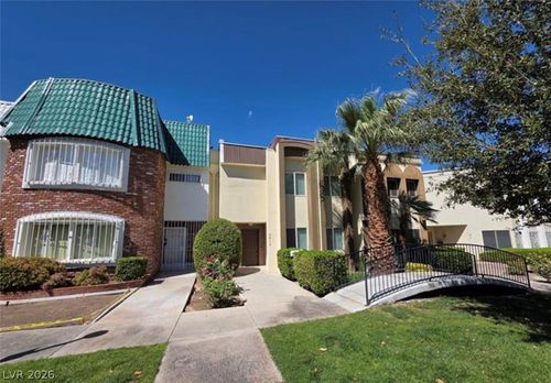 3412 Townhouse Dr, Las Vegas, NV, 89121-3418 | Card Image