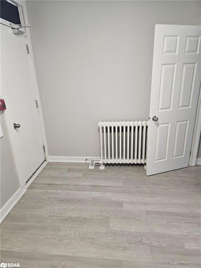 7 - 917 Main St E, House attached with 2 bedrooms, 1 bathrooms and null parking in Hamilton ON | Image 11