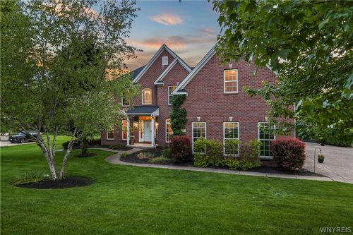 17 Nye Hill Rd, East Aurora, NY, 14052-2651 | Card Image