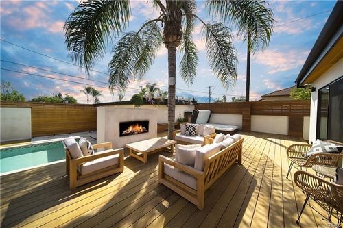 6606 Aura Ave, Reseda, CA, 91335 | Card Image