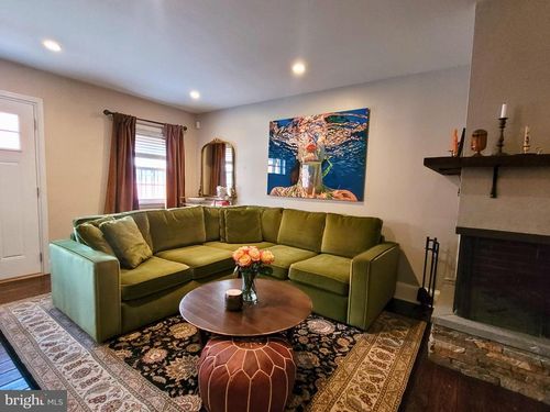 44-1106 Lombard St, PHILADELPHIA, PA, 19147-1231 | Card Image