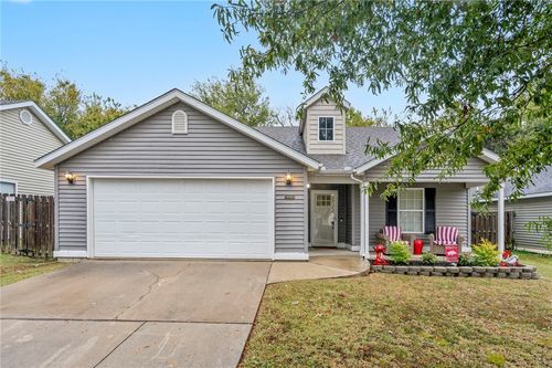 4326 W Pecan St, Fayetteville, AR, 72704-7906 | Card Image