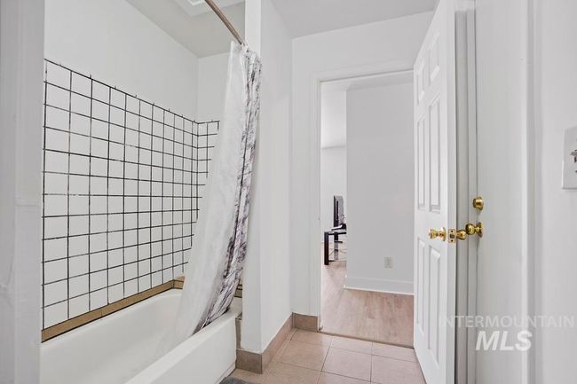 223 W Boulevard, House other with 6 bedrooms, 2 bathrooms and null parking in New Plymouth ID | Image 21