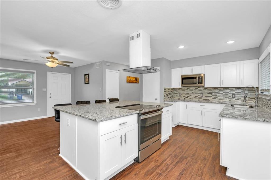 Kristen Dr, Dallas, TX 75216