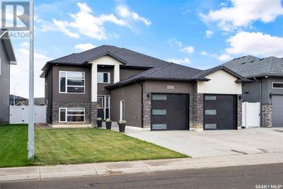 2235 Rosewood Dr, House other with 6 bedrooms, 4 bathrooms and null parking in Saskatoon SK | Image 2