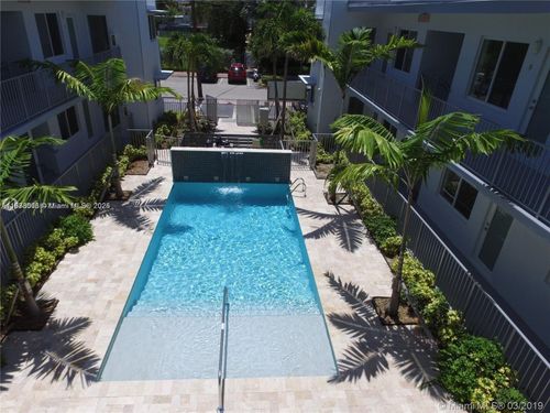 apt-2-315 S Shore Dr, Miami Beach, FL, 33141-3971 | Card Image