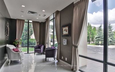 704 - 520 Steeles Ave W, Condo with 2 bedrooms, 2 bathrooms and 1 parking in Thornhill ON | Image 2