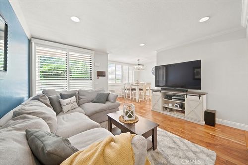 17-e-1675 W Lambert Rd, La Habra, CA, 90631-6477 | Card Image