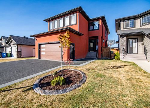 {{alt}} | Card Image