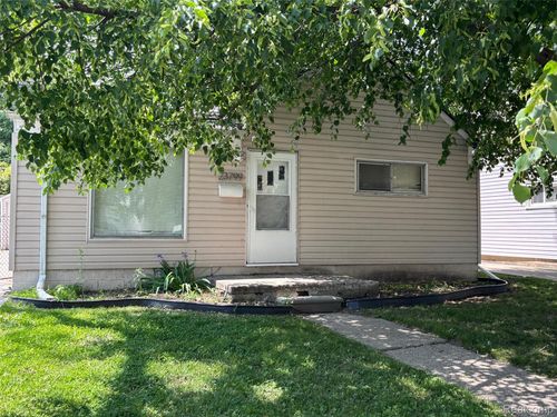 23799 Brittany Ave, Eastpointe, MI, 48021-1851 | Card Image