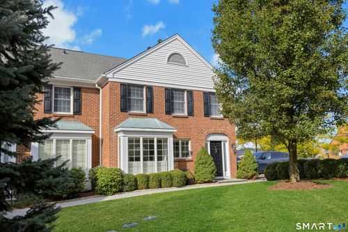 1-1 Maple St, New Canaan, CT, 06840-5731 | Card Image