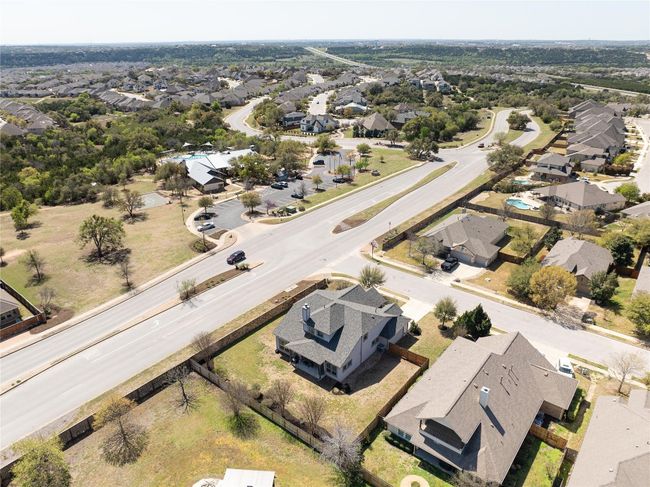 Aerial view featuring a residential view | Image 37