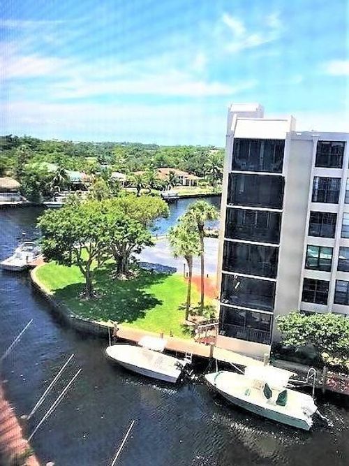 6040-20 Royal Palm 6040 Way, Boca Raton, FL, 33432 | Card Image