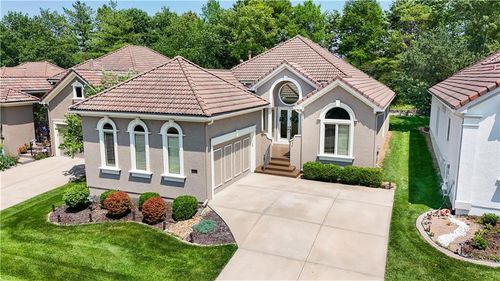 4517 Ne Fairway Homes Dr, Lee's Summit, MO, 64064-1691 | Card Image