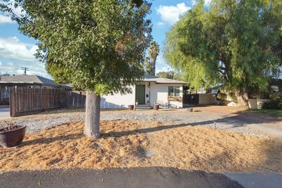 305 Emerson Ave, House other with 2 bedrooms, 1 bathrooms and null parking in Modesto CA | Image 2