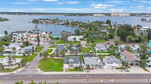 15565 Gulf Blvd, REDINGTON BEACH, FL, 33708-1727 | Card Image