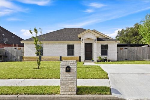 717 Valley Trace, Weslaco, TX, 78599 | Card Image
