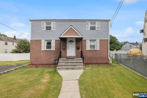 14 James Ct, Lodi, NJ, 07644-3734 | Card Image